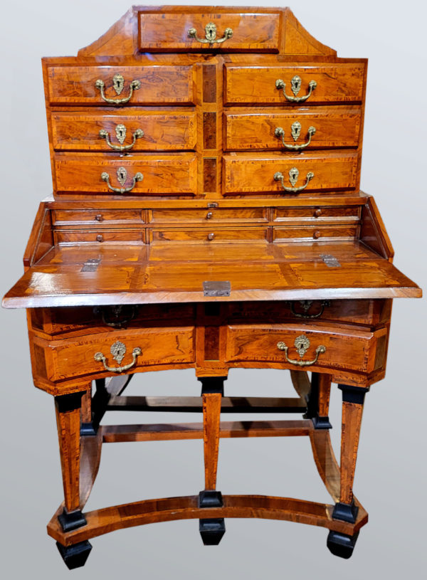 cabinet flamand marquetterie